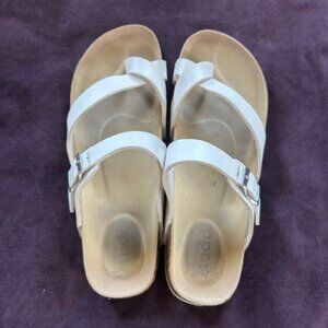 Mudd white strap sandals